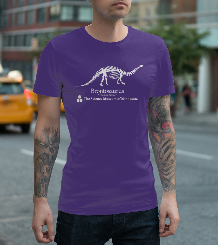 Brontosaurus Thunder Lizard Dinosaur Skeleton The Science Museum of Minnesota T-Shirt
