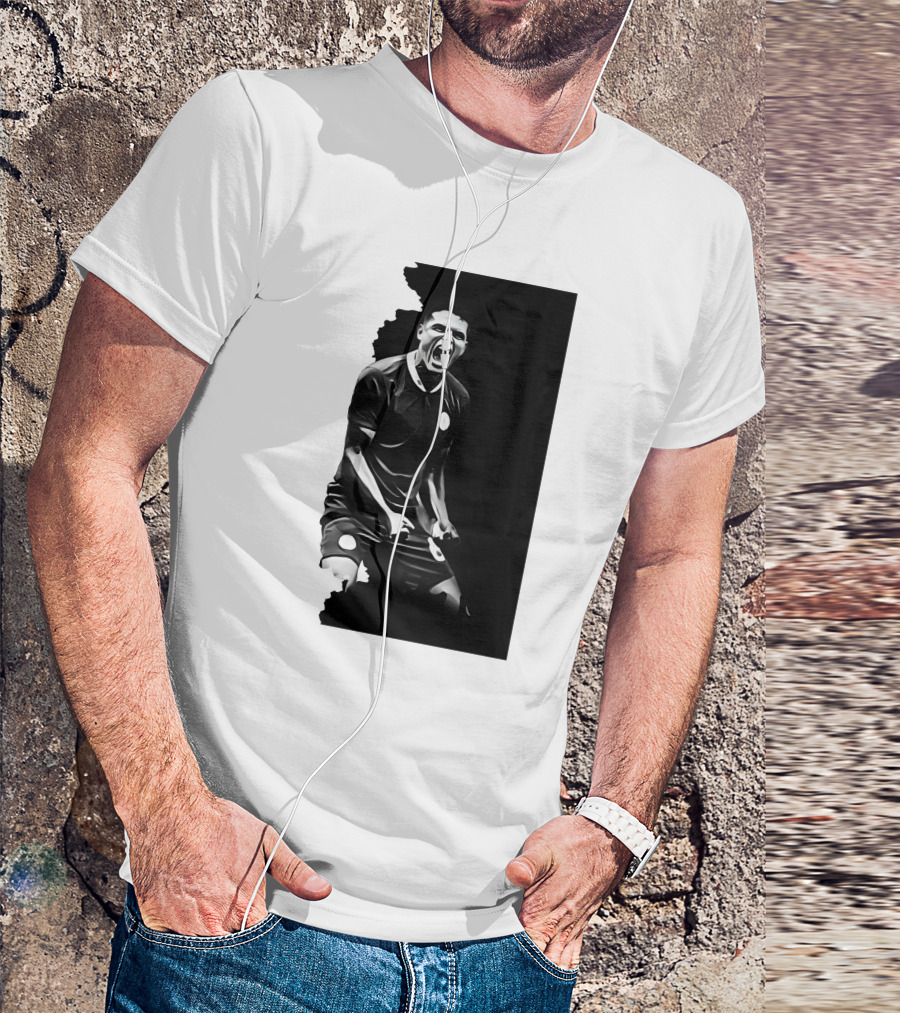 O Monstro Soccer Celebration Iconic Athlete Performance T-Shirt