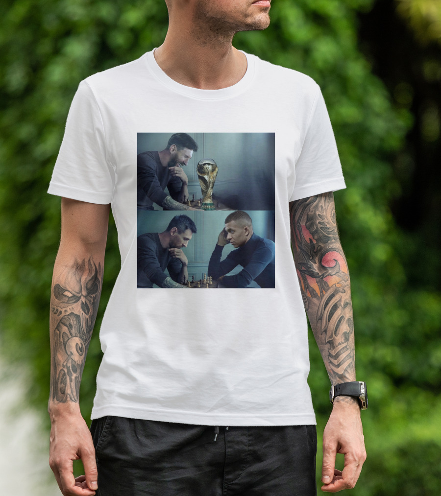 Lionel Messi And Kylian Mbappe Chess Match With FIFA World Cup Trophy T-Shirt