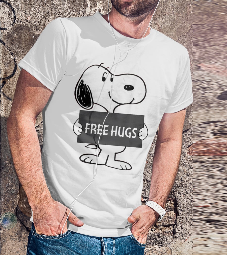 Free Hugs Snoopy Peanuts T-Shirt