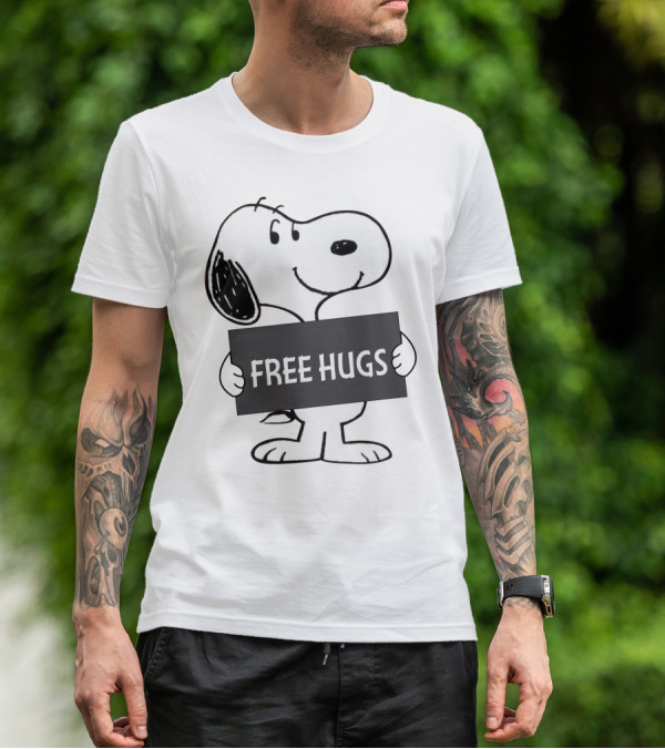 Free Hugs Snoopy Peanuts T-Shirt