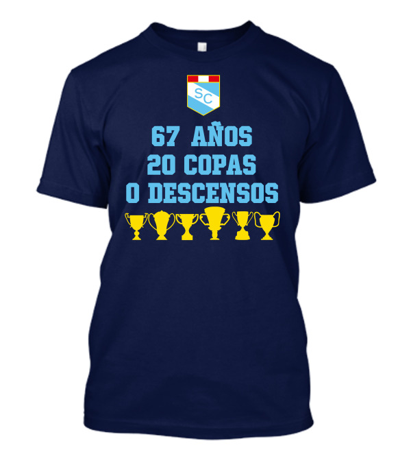 67 Años 20 Copas 0 Descensos SC Shield With Trophy Icons T-Shirt