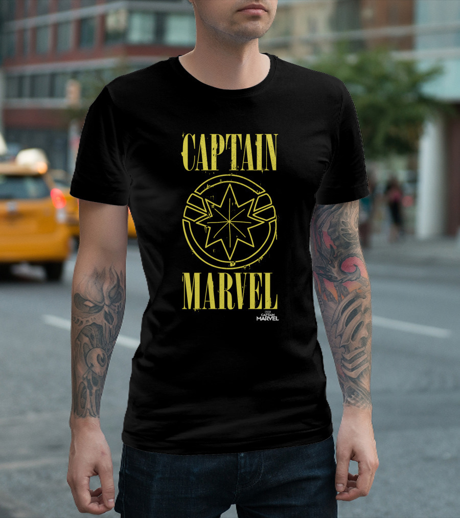 CAPTAIN MARVEL Yellow Star Emblem with Paint Drip Effect T-Shirt