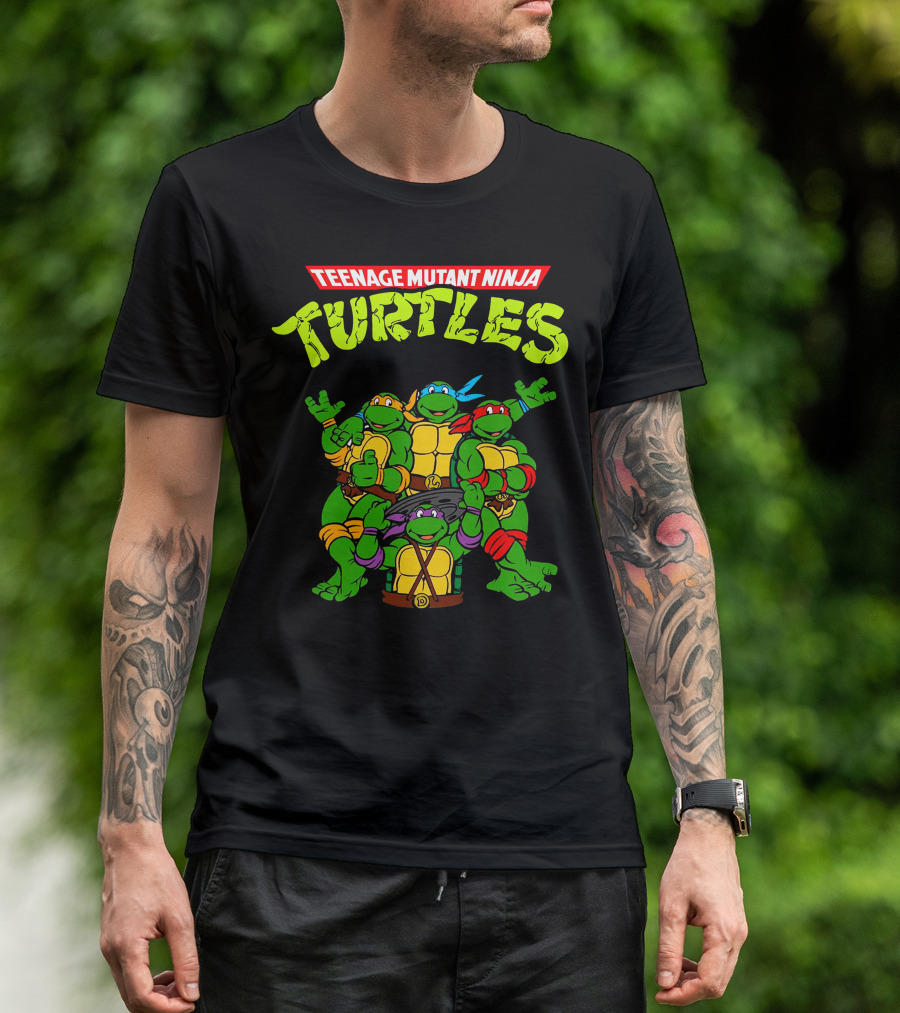Teenage Mutant Ninja Turtles Group With Pizza And Weapons T-Shirt