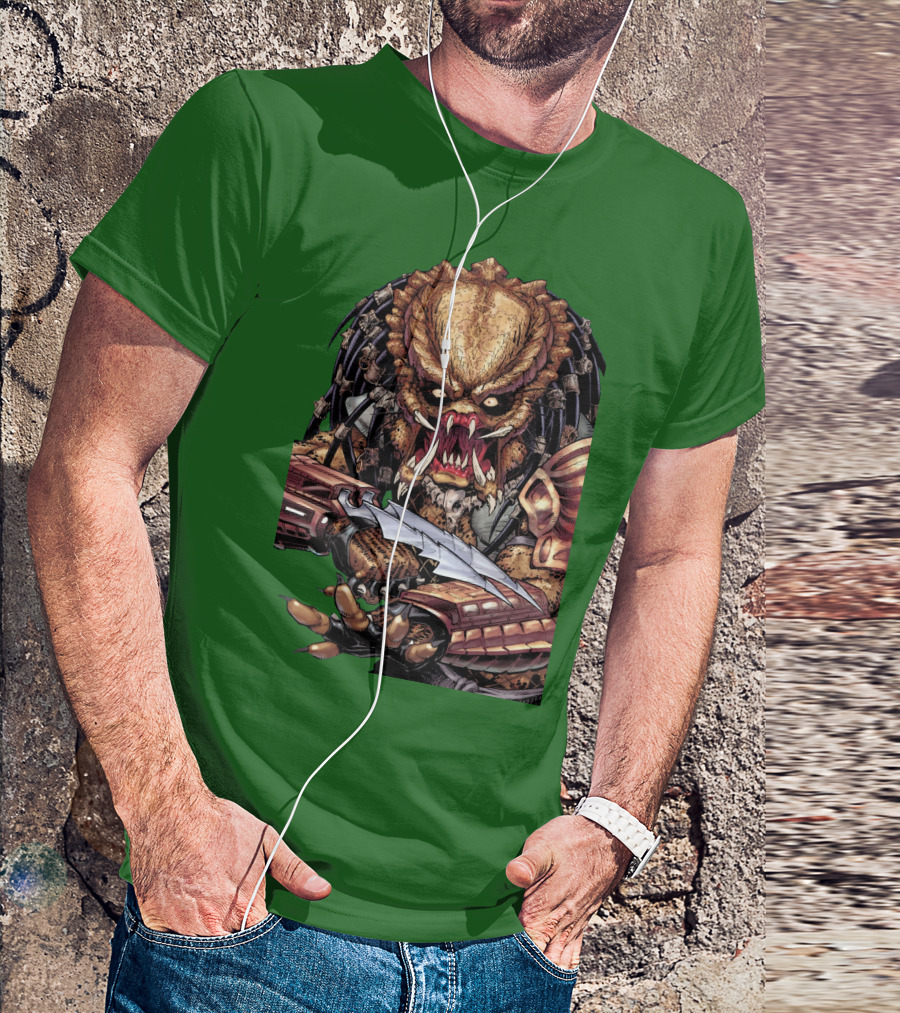 Predator Alien Holding Blade Comic T-Shirt