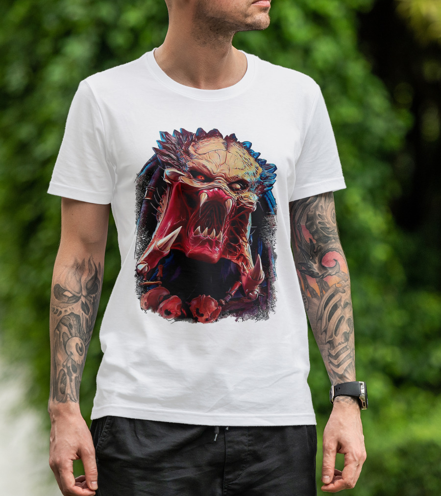 Predator Alien Creature Roaring Face T-Shirt