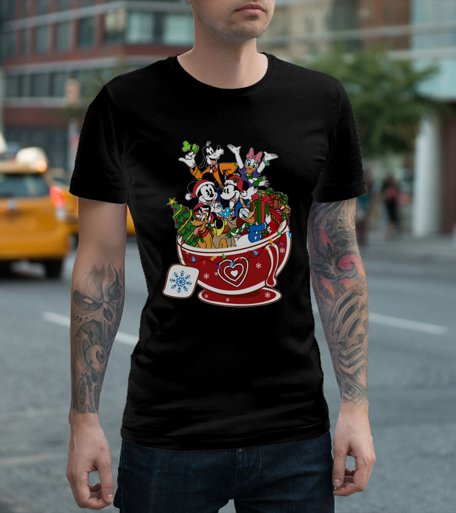 Xmas Minnie Mickey Daisy Donald Goofy Pluto Festive Cup T-Shirt