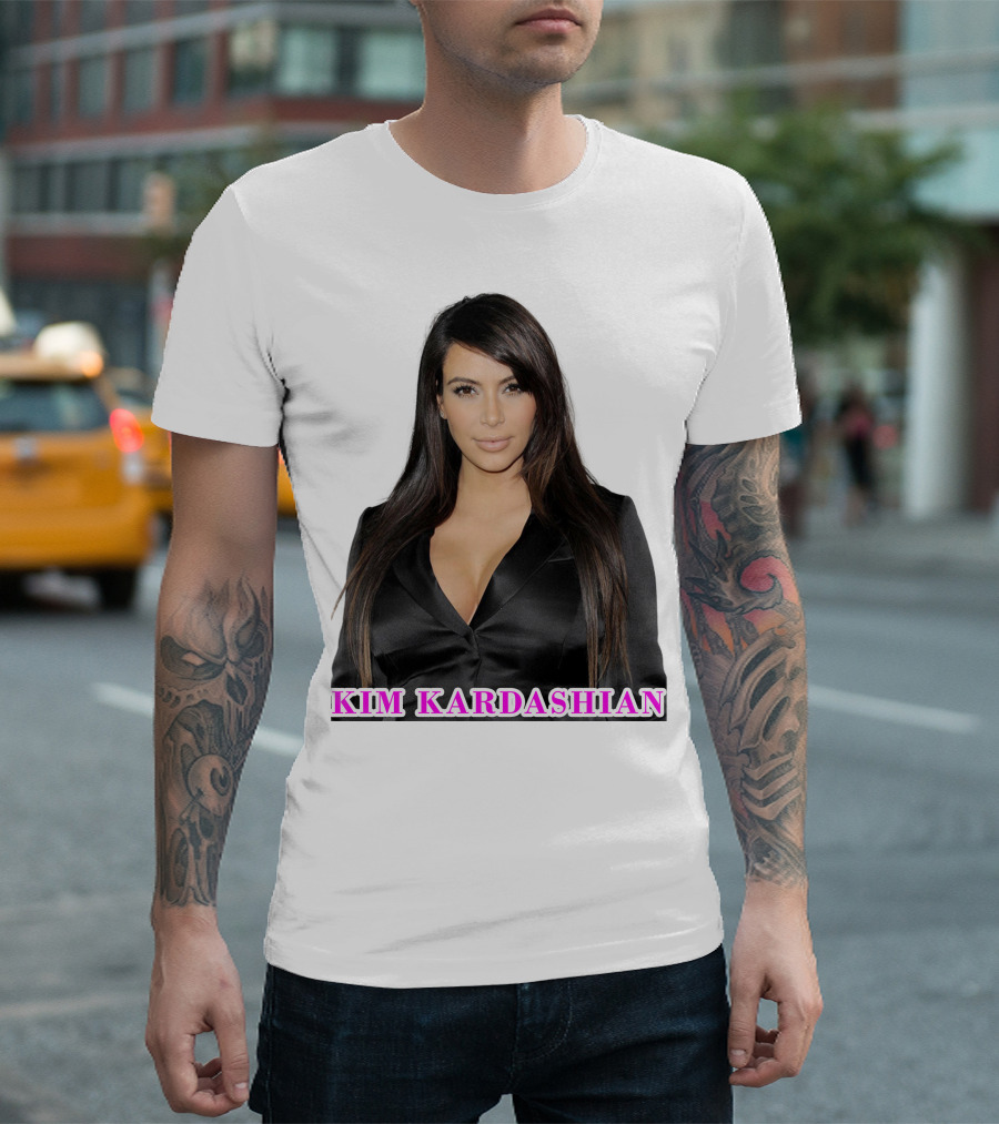 KIM KARDASHIAN T-Shirt