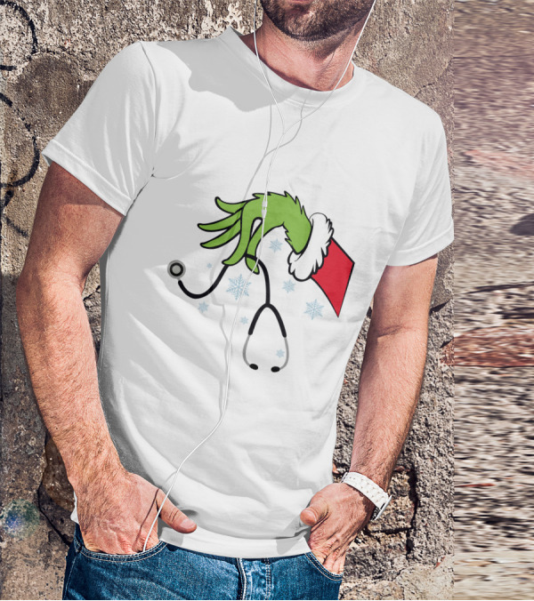 Grinch Nurse Christmas Doctor Stethoscope Hand Snowflakes T-Shirt