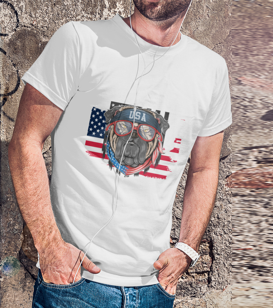 USA Bandana Glasses American Bulldog With Flag Background T-Shirt