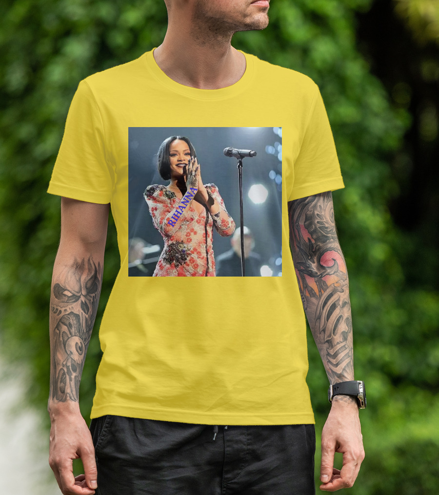 Rihanna Singer Songwriter Actress Performance Floral Dress T-Shirt