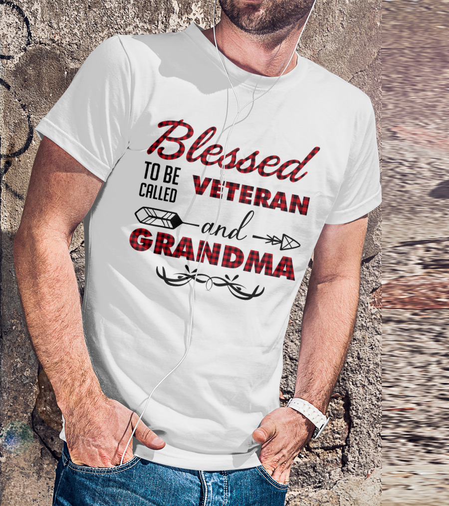 Blessed To Be Called Veteran And Grandma Buffalo Plaid Arrow Antlers T-Shirt