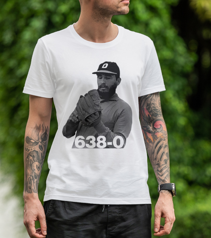 Castro 638-0 Baseball Pitcher Image With Cap Displaying 'O' T-Shirt