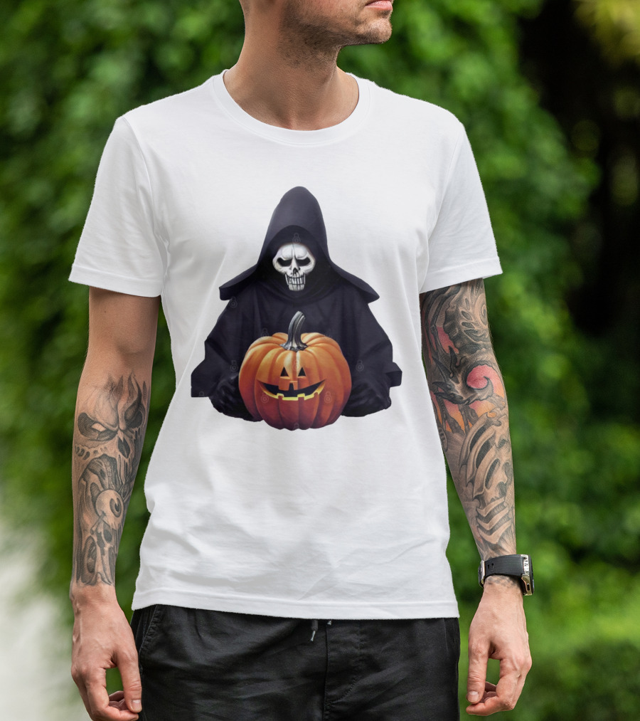 Grim Reaper Holding Jack-O'-Lantern Pumpkin T-Shirt