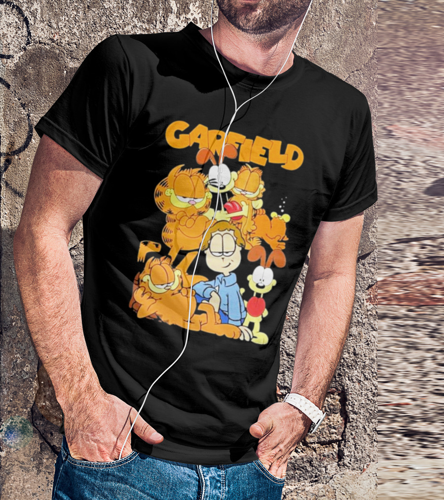 Garfield Cartoon Characters Group With Odie And Jon Arbuckle T-Shirt