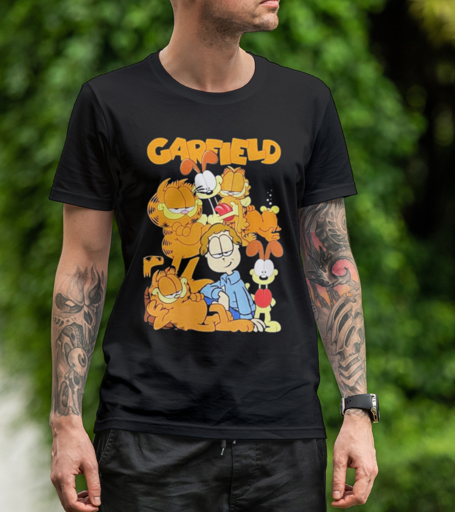 Garfield Cartoon Characters Group With Odie And Jon Arbuckle T-Shirt