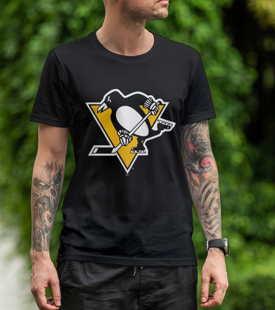 Pittsburgh Penguins Iconic Emblem T-Shirt