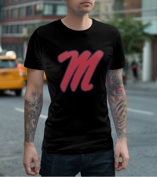 Ole Miss Rebels Legend M T-Shirt