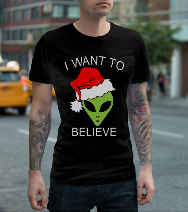I Want To Believe Alien Santa Hat Christmas T-Shirt