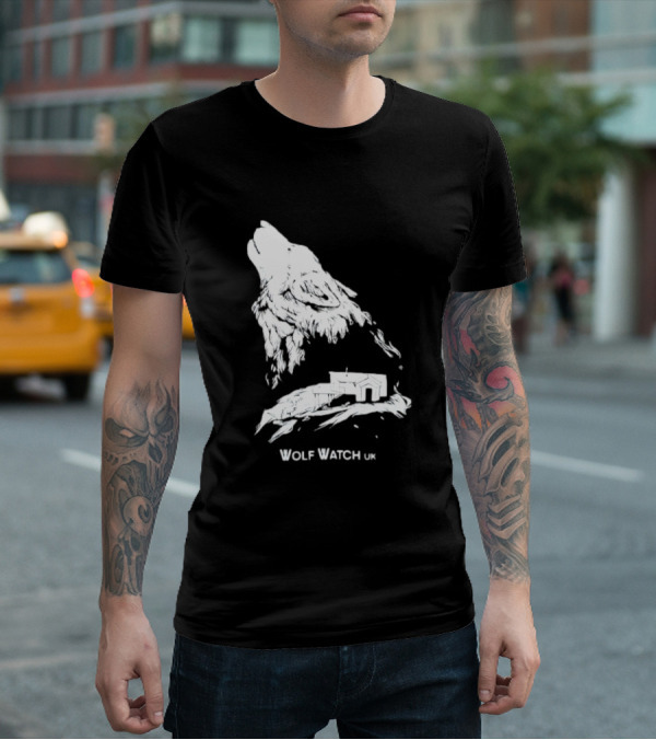 Wolf Watch UK Howling Wolf Nature Scene T-Shirt