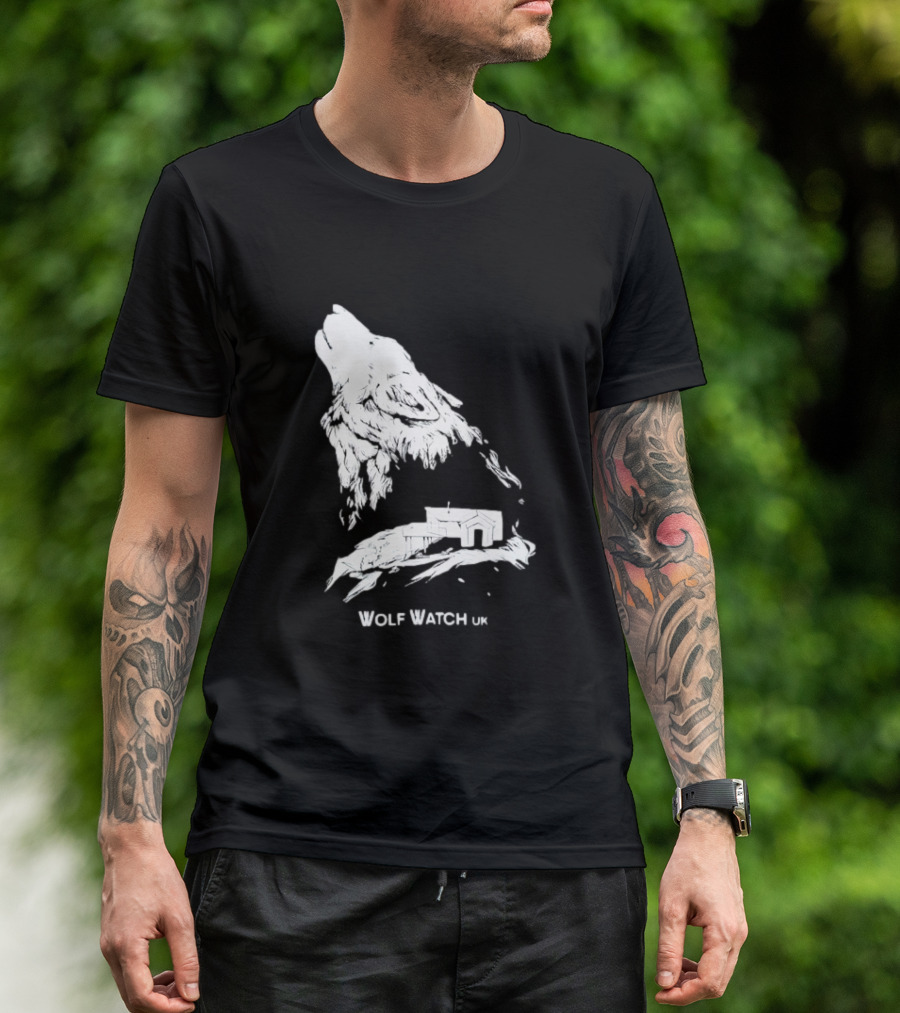 Wolf Watch UK Howling Wolf Nature Scene T-Shirt