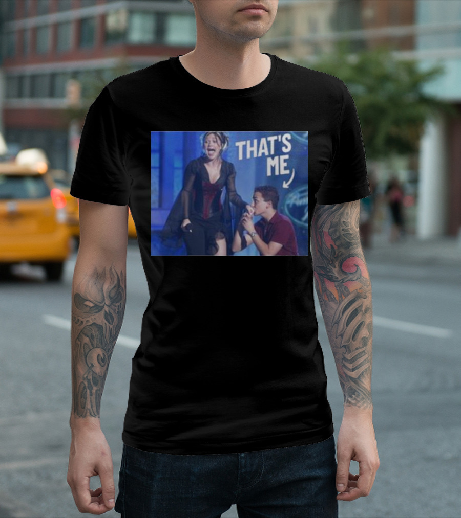 That's Me Iconic Moment Text with Enthusiastic Reaction T-Shirt