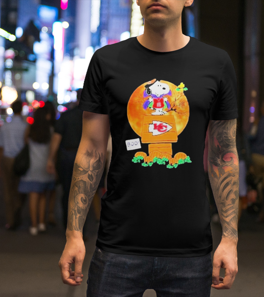 Snoopy Woodstock Witch Boo Kansas City Chiefs Halloween Peanuts Charlie Brown 15 T-Shirt