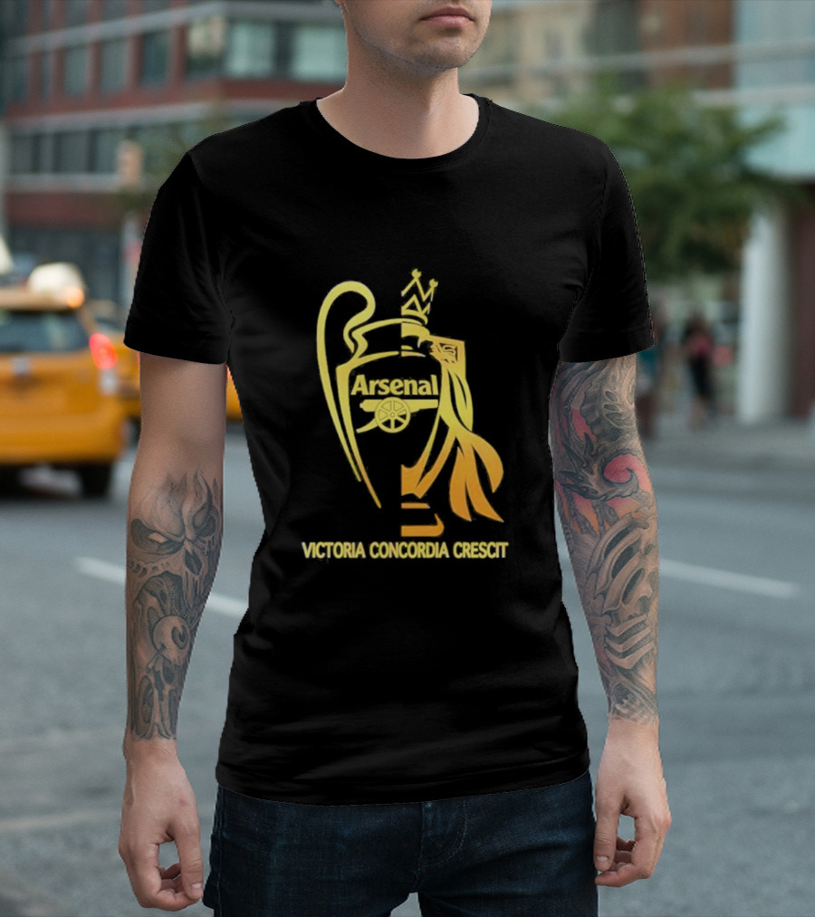 Arsenal Victoria Concordia Crescit Emblem Cup T-Shirt
