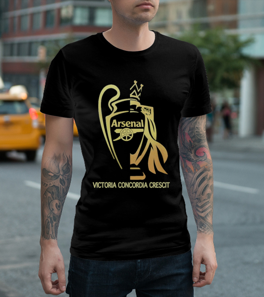 Arsenal Victoria Concordia Crescit Trophy T-Shirt
