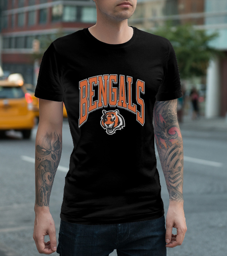 Cincinnati Bengals Roaring Tiger Emblem T-Shirt