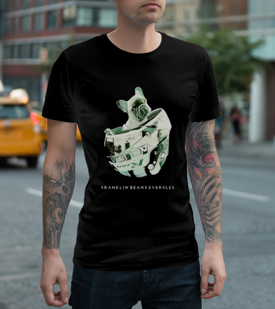 Franklin Beans Eversley Bulldog in Racing Helmet T-Shirt
