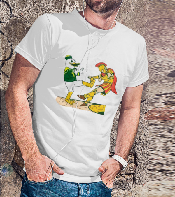 USC Trojans Versus Oregon Ducks Kick Scene T-Shirt