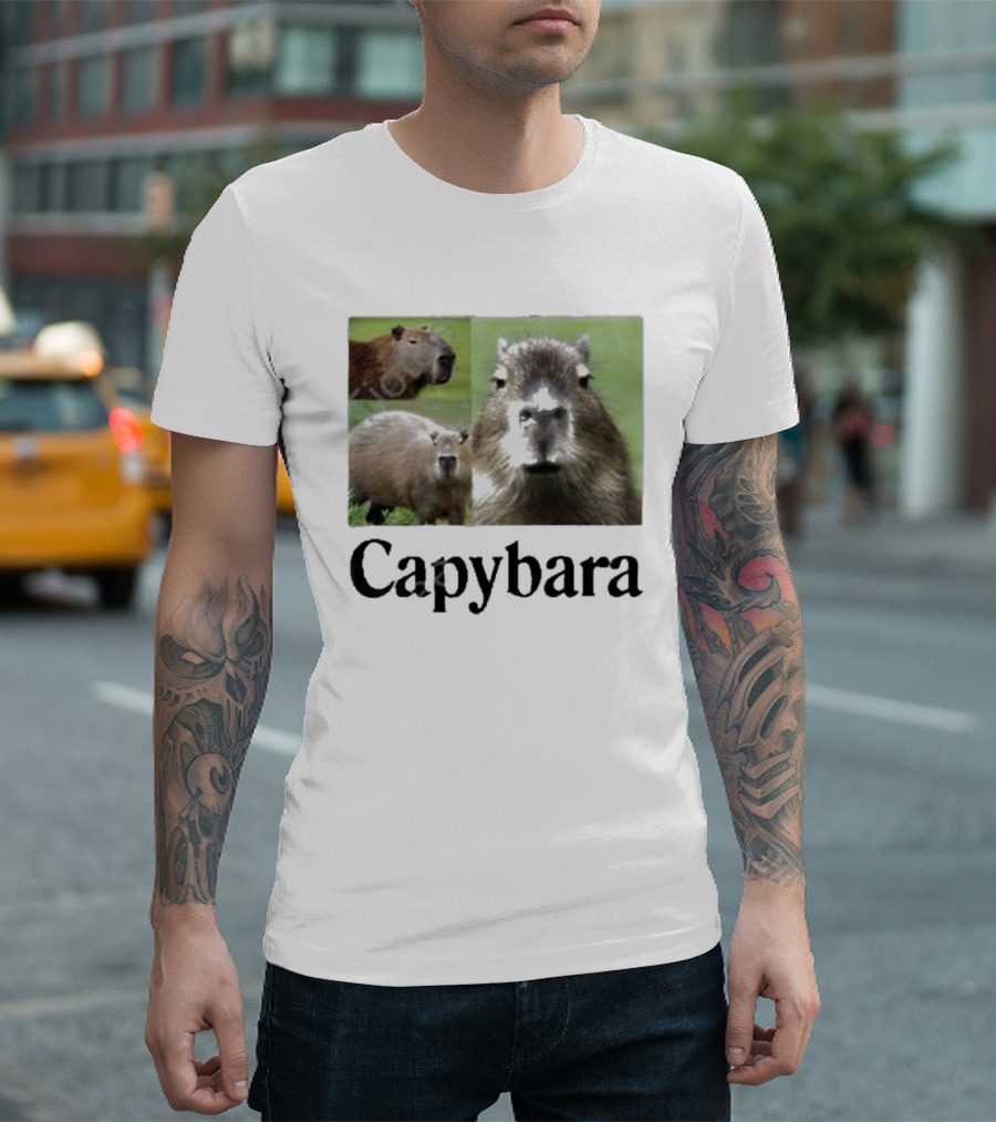 At The Moment Shop Capybara Trio Close-Up T-Shirt