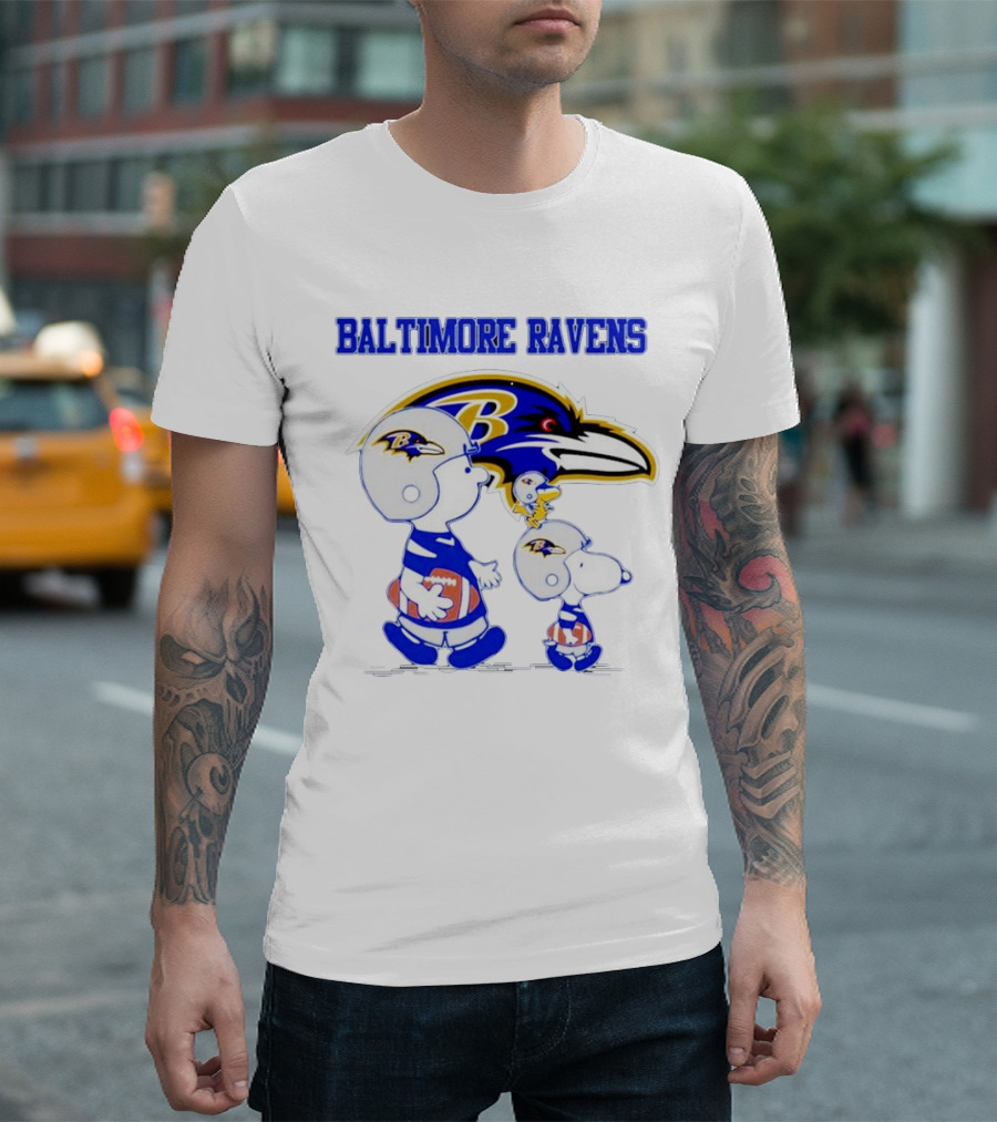 Baltimore Ravens Peanuts Snoopy and Woodstock Football Ravens T-Shirt