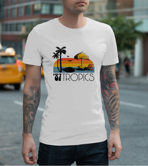 '87 Tropics Palm Beach Sunset Umbrella Lounge Chair T-Shirt