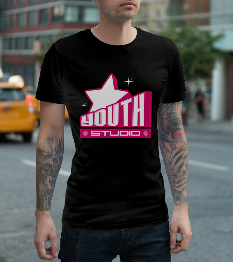 Youth Studio Magenta Y2k Streetwear T-Shirt