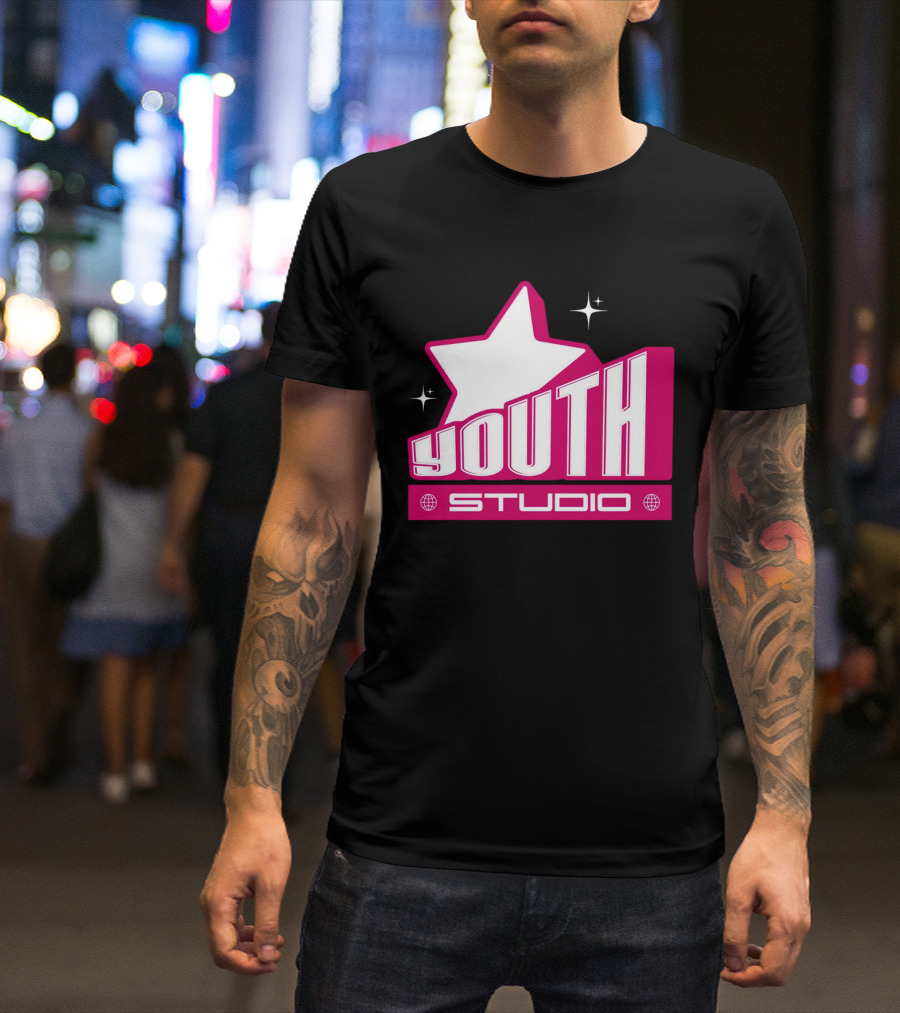 Youth Studio Magenta Y2k Streetwear T-Shirt