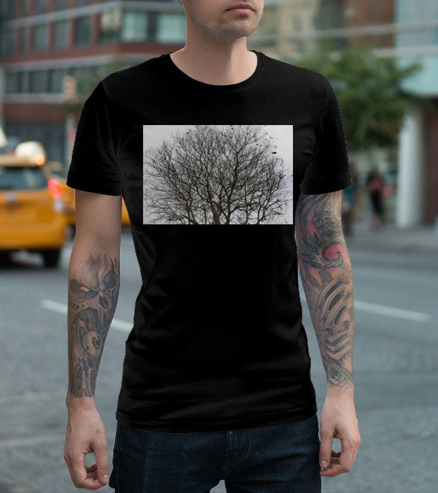 Winters Tracery Bare Tree Branches in Overcast Grey Sky T-Shirt
