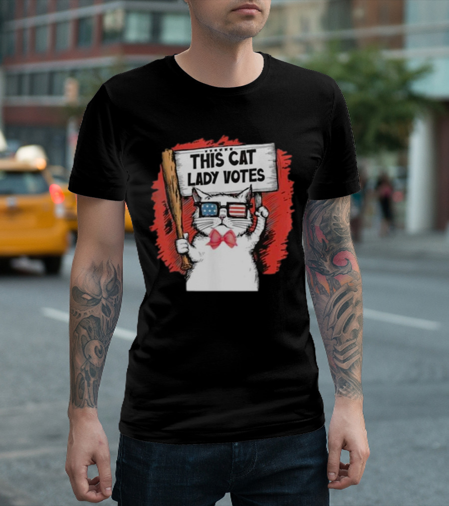 This Cat Lady Votes President Election Patriotic Cute Cat T-Shirt