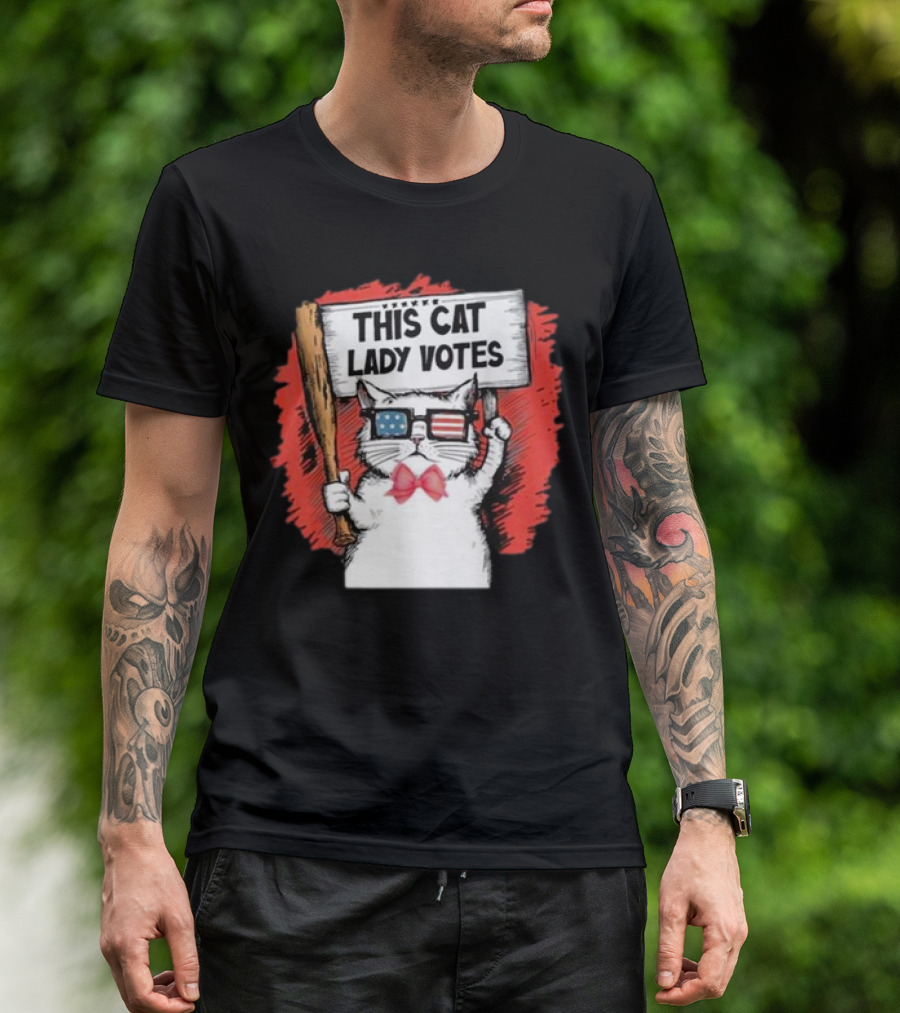 This Cat Lady Votes President Election Patriotic Cute Cat T-Shirt