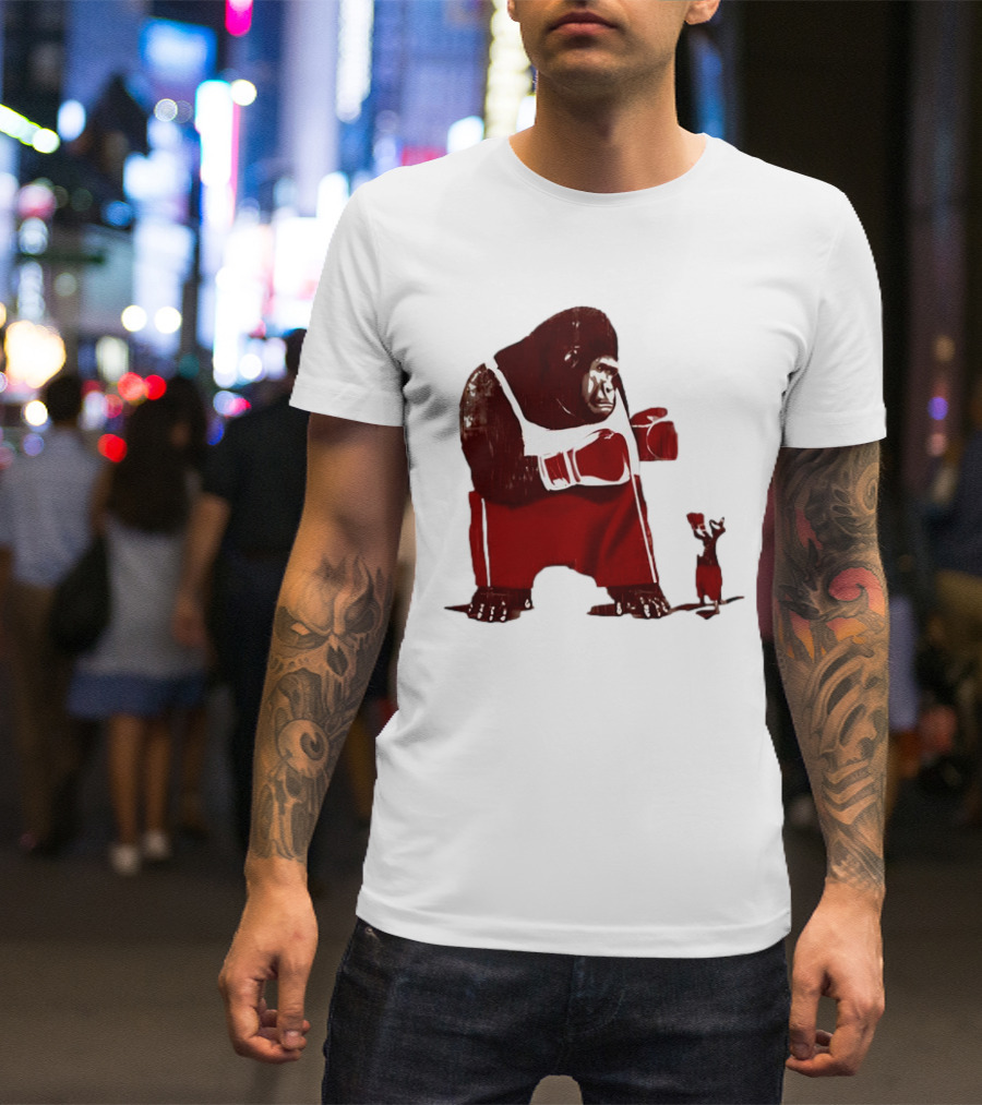 Gorilla Faces Kangaroo Boxing Match T-Shirt