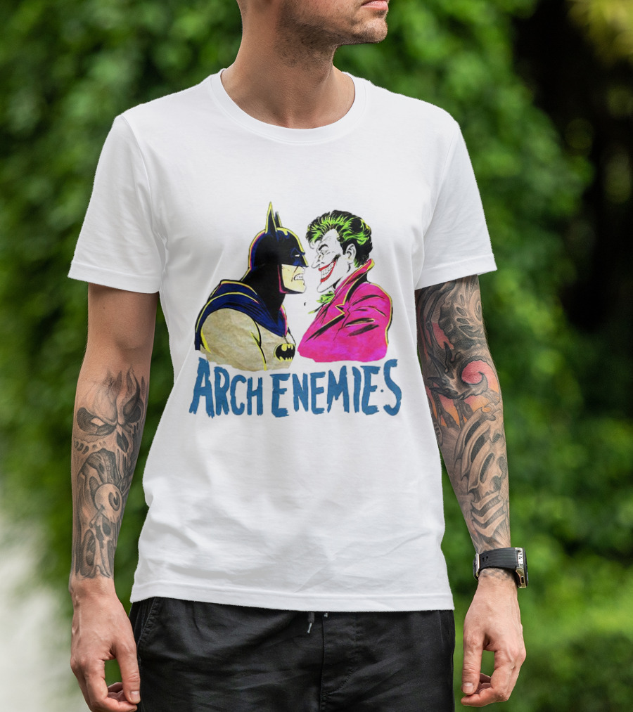 Batman Joker Arch Enemies Comics Face-Off Iconic Showdown T-Shirt