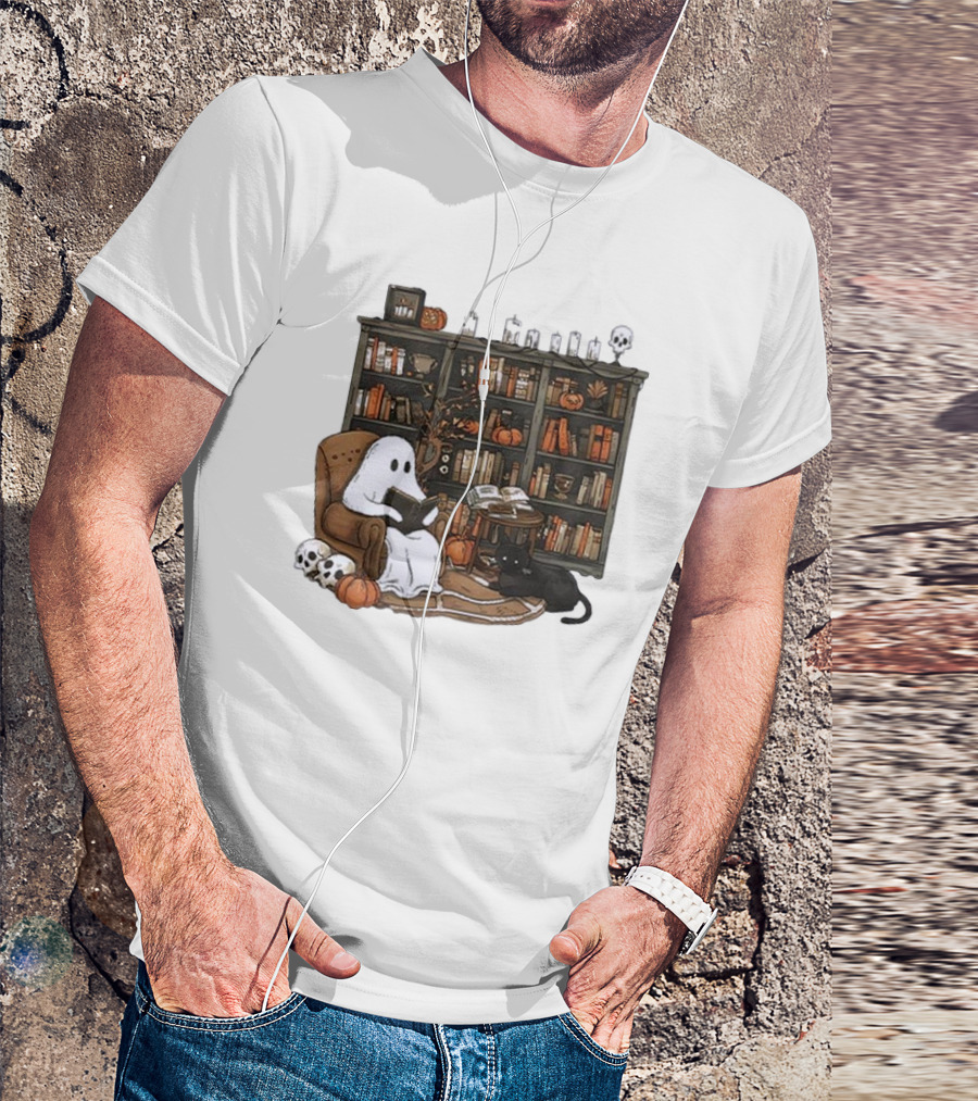 Retro Ghost Reading Books Skeletons Pumpkins Black Cat Library T-Shirt