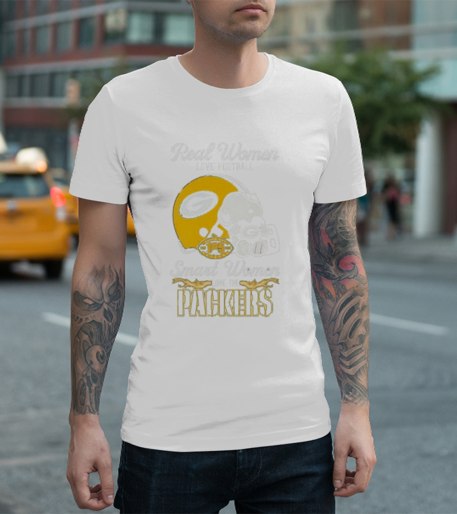 Real Women Love Football Smart Women Love The Packers X Snoopy Helmet Gold Football 105 T-Shirt