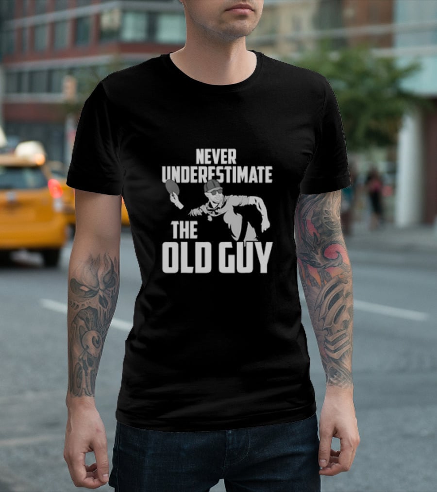 Never Underestimate The Old Guy Disc Golf Lover Dad Player T-Shirt