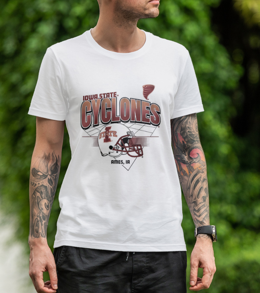 Iowa State Cyclones Ames Helmet Grid Tornado Vintage T-Shirt