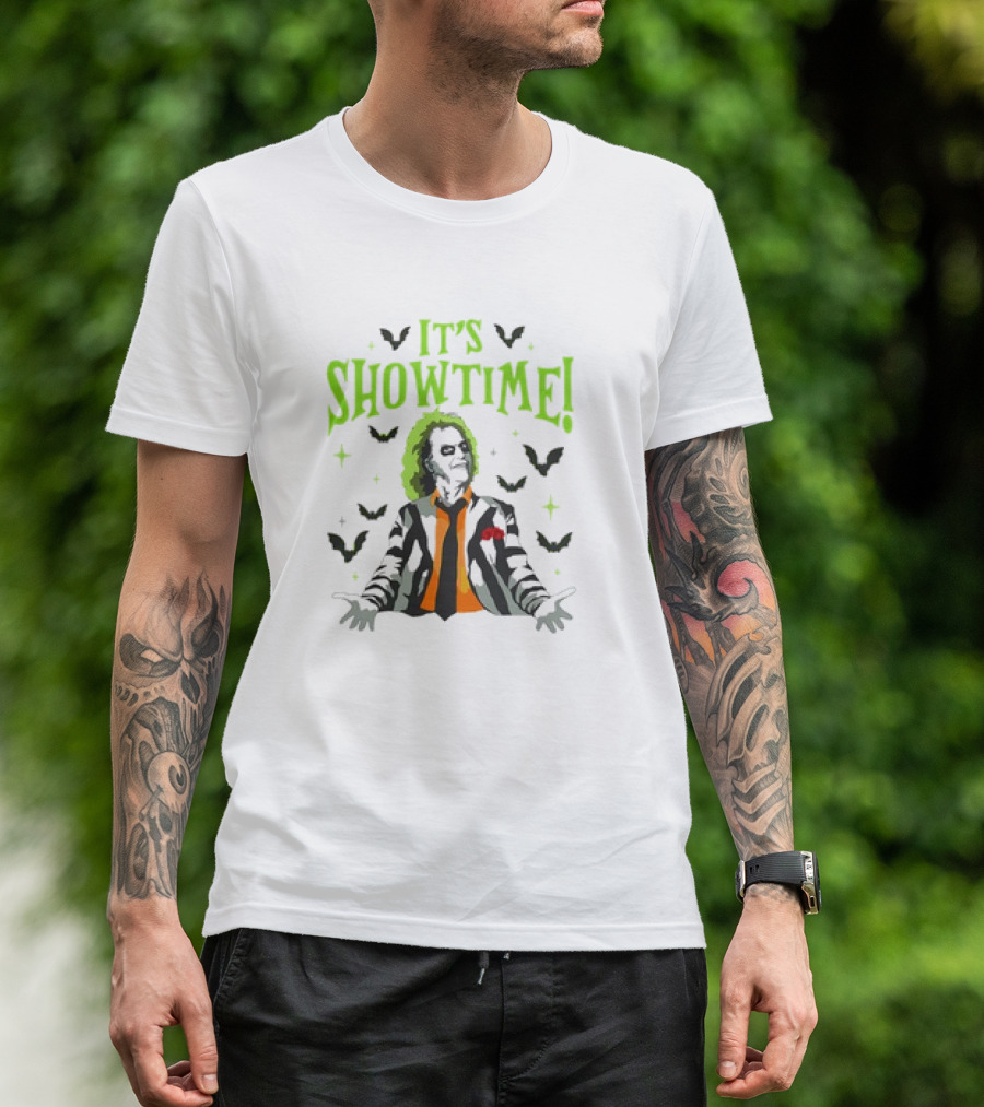 Retro Beetlejuice It's Showtime Halloween Movie T-Shirt
