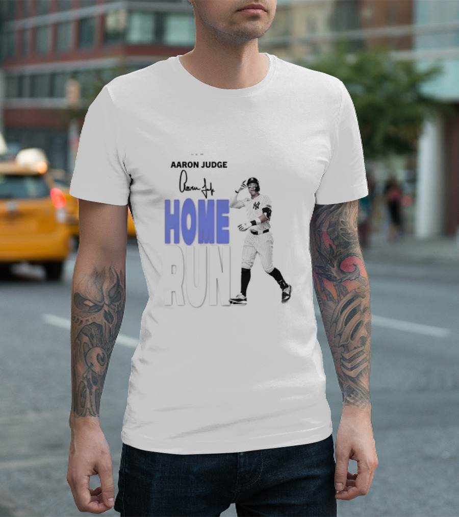 Aaron Judge Home Run New York Yankees Signature T-Shirt
