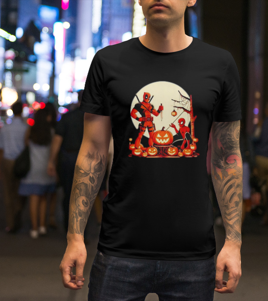 Deadpool And Spiderman Retro Halloween Pumpkins Moon Scene T-Shirt