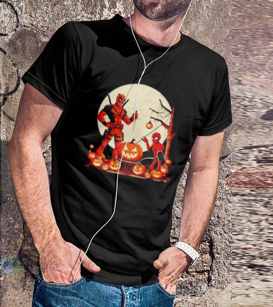 Deadpool And Spiderman Retro Halloween Pumpkins Moon Scene T-Shirt